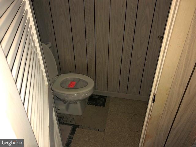 2762 Plainfield Road Baltimore, MD 21222 - Photo 21 of 21 Half Bath