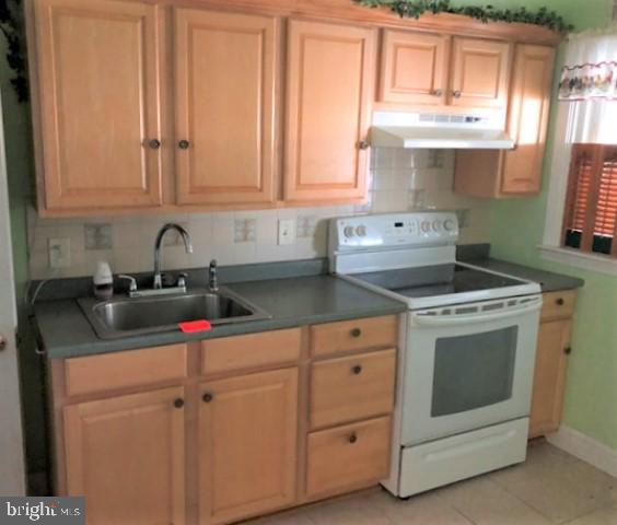 2762 Plainfield Road Baltimore, MD 21222 - Photo 6 of 21 Kitchen
