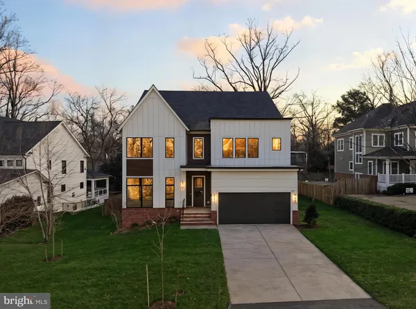 $2,599,999 | 2107 Greenwich Street, Falls Church, VA 22043