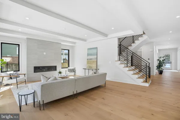 $2,599,999 | 2107 Greenwich Street, Falls Church, VA 22043