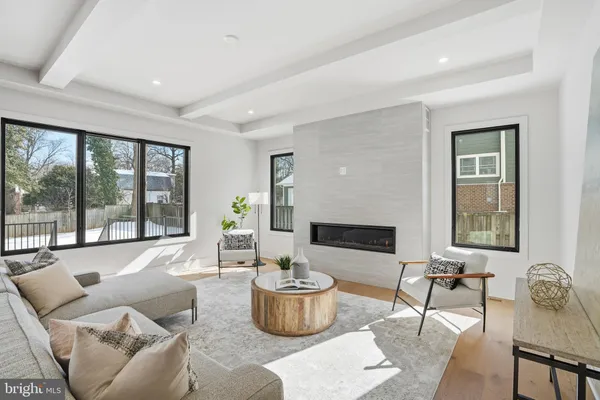 $2,599,999 | 2107 Greenwich Street, Falls Church, VA 22043