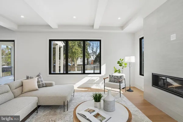 $2,599,999 | 2107 Greenwich Street, Falls Church, VA 22043