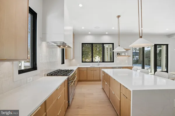 $2,599,999 | 2107 Greenwich Street, Falls Church, VA 22043