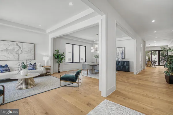 $2,599,999 | 2107 Greenwich Street, Falls Church, VA 22043