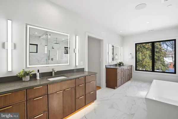 $2,599,999 | 2107 Greenwich Street, Falls Church, VA 22043