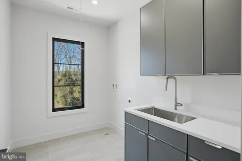 $2,599,999 | 2107 Greenwich Street, Falls Church, VA 22043