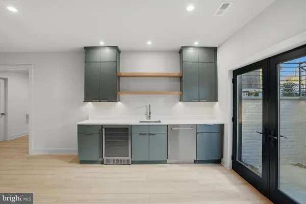 $2,599,999 | 2107 Greenwich Street, Falls Church, VA 22043