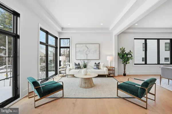 $2,599,999 | 2107 Greenwich Street, Falls Church, VA 22043