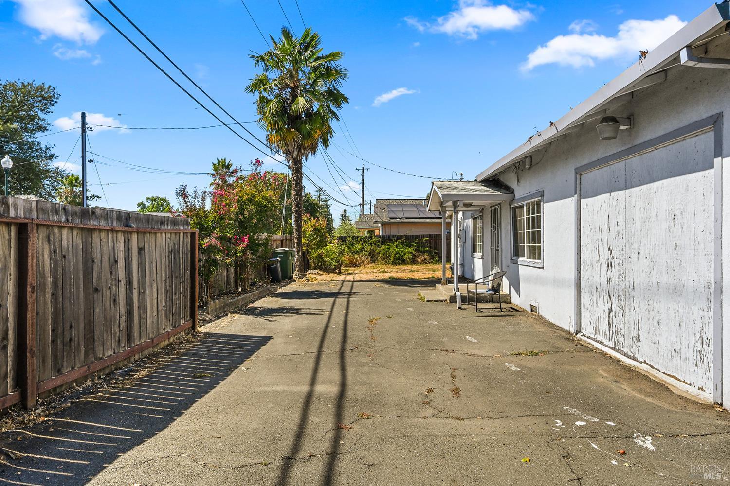 445 Windsor River Road Windsor, CA 95492 - Photo 29 of 36 Gallery Image 29