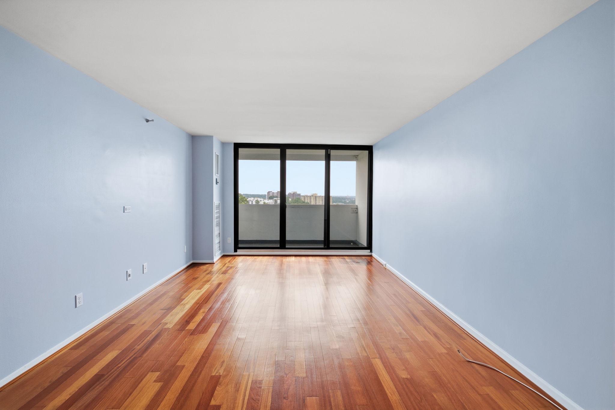 5911 Edsall Road, Unit 1201 Alexandria, VA 22304 - Photo 4 of 19 Spacious room with plenty of natural light.