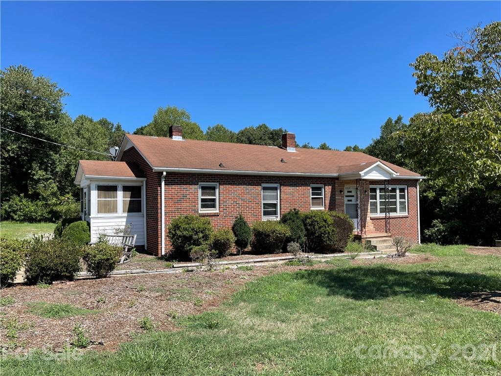 1207 Rock Barn Road Northeast Conover, NC 28613 - Photo 1 of 40 Gallery Image 1