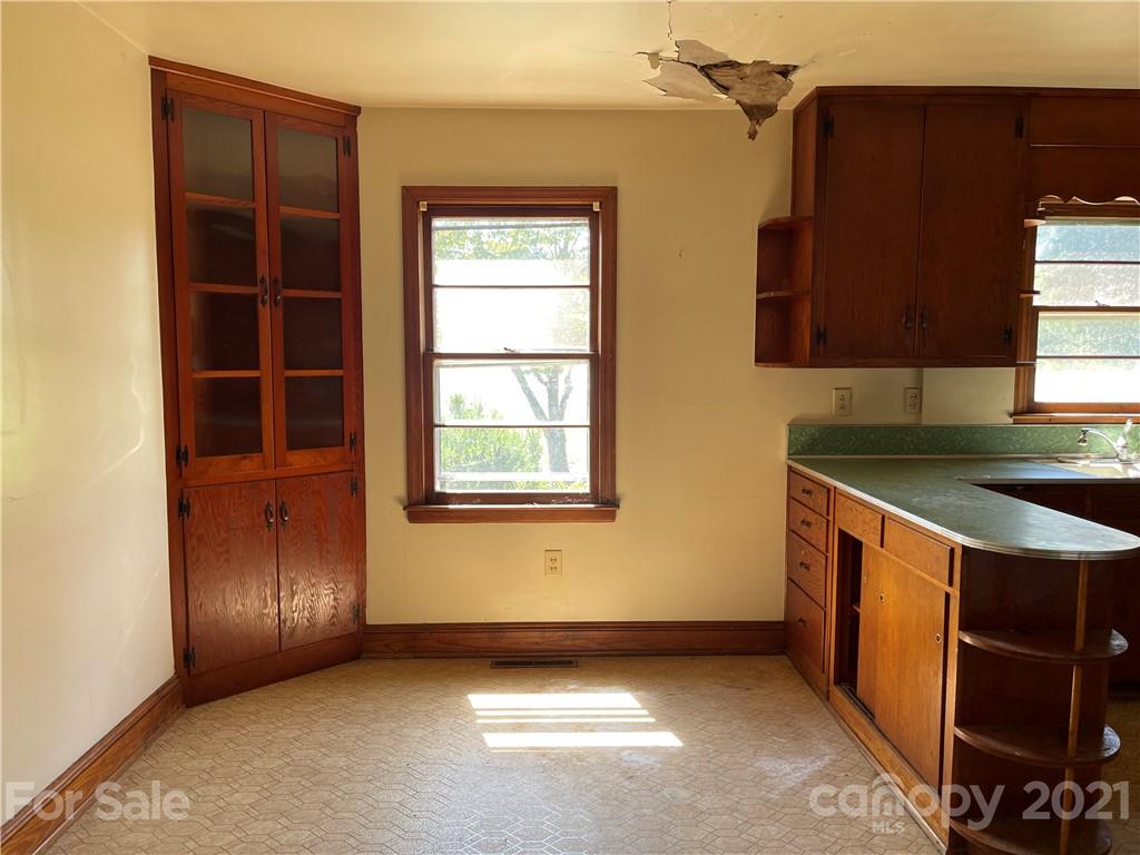 1207 Rock Barn Road Northeast Conover, NC 28613 - Photo 17 of 40 Gallery Image 17