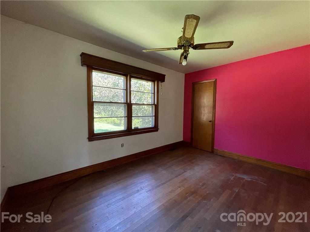 1207 Rock Barn Road Northeast Conover, NC 28613 - Photo 21 of 40 Gallery Image 21