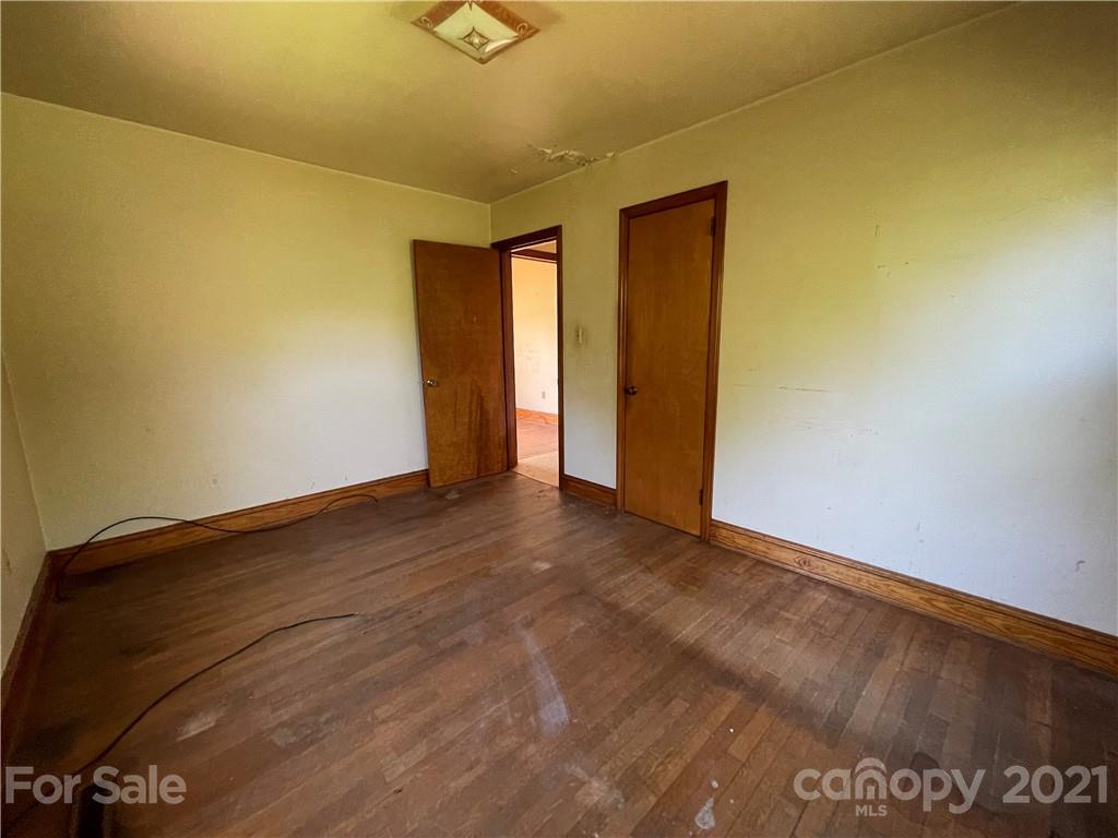 1207 Rock Barn Road Northeast Conover, NC 28613 - Photo 29 of 40 Gallery Image 29