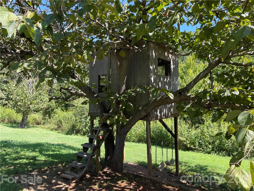1207 Rock Barn Road Northeast Conover, NC 28613 - Photo 33 of 40 Gallery Image 33