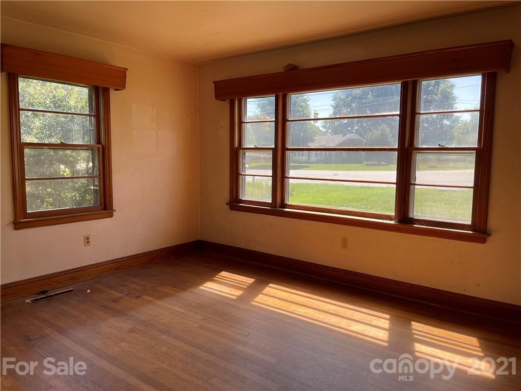1207 Rock Barn Road Northeast Conover, NC 28613 - Photo 9 of 40 Gallery Image 9