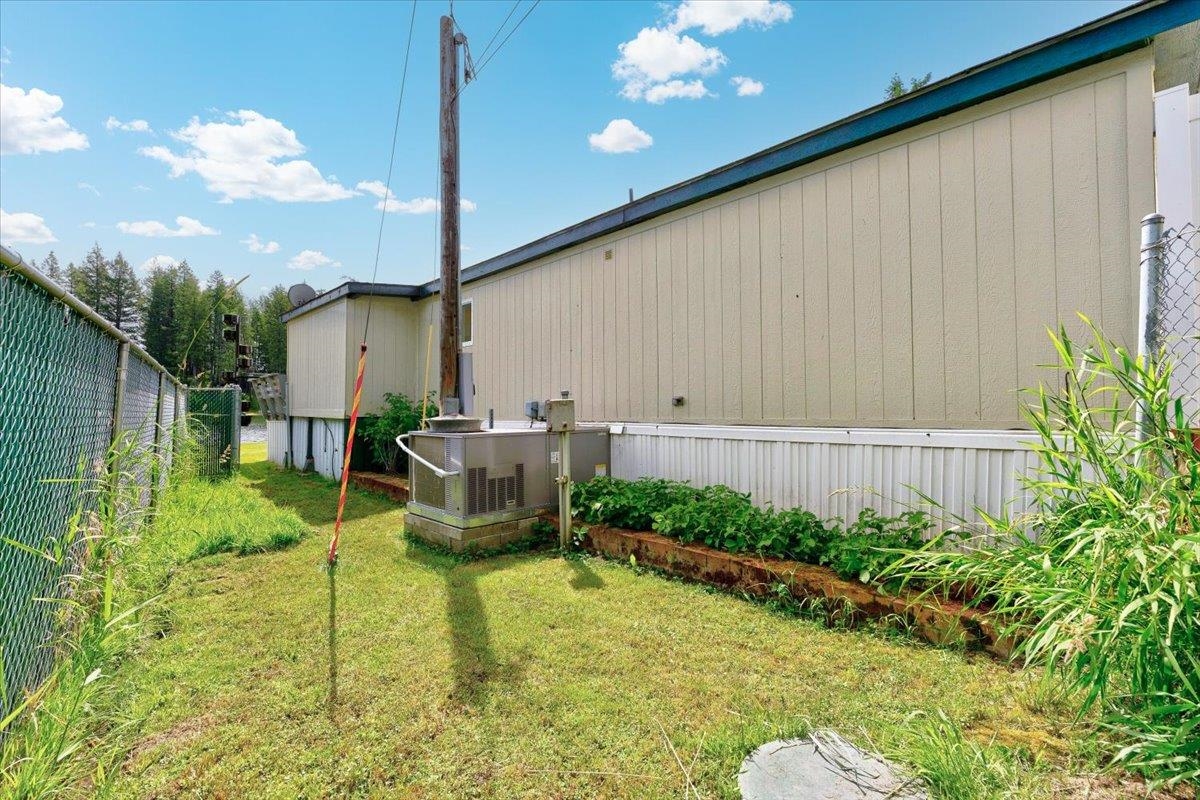 5292 North Shore Diamond Lake Road Newport, WA 99156 - Photo 36 of 40