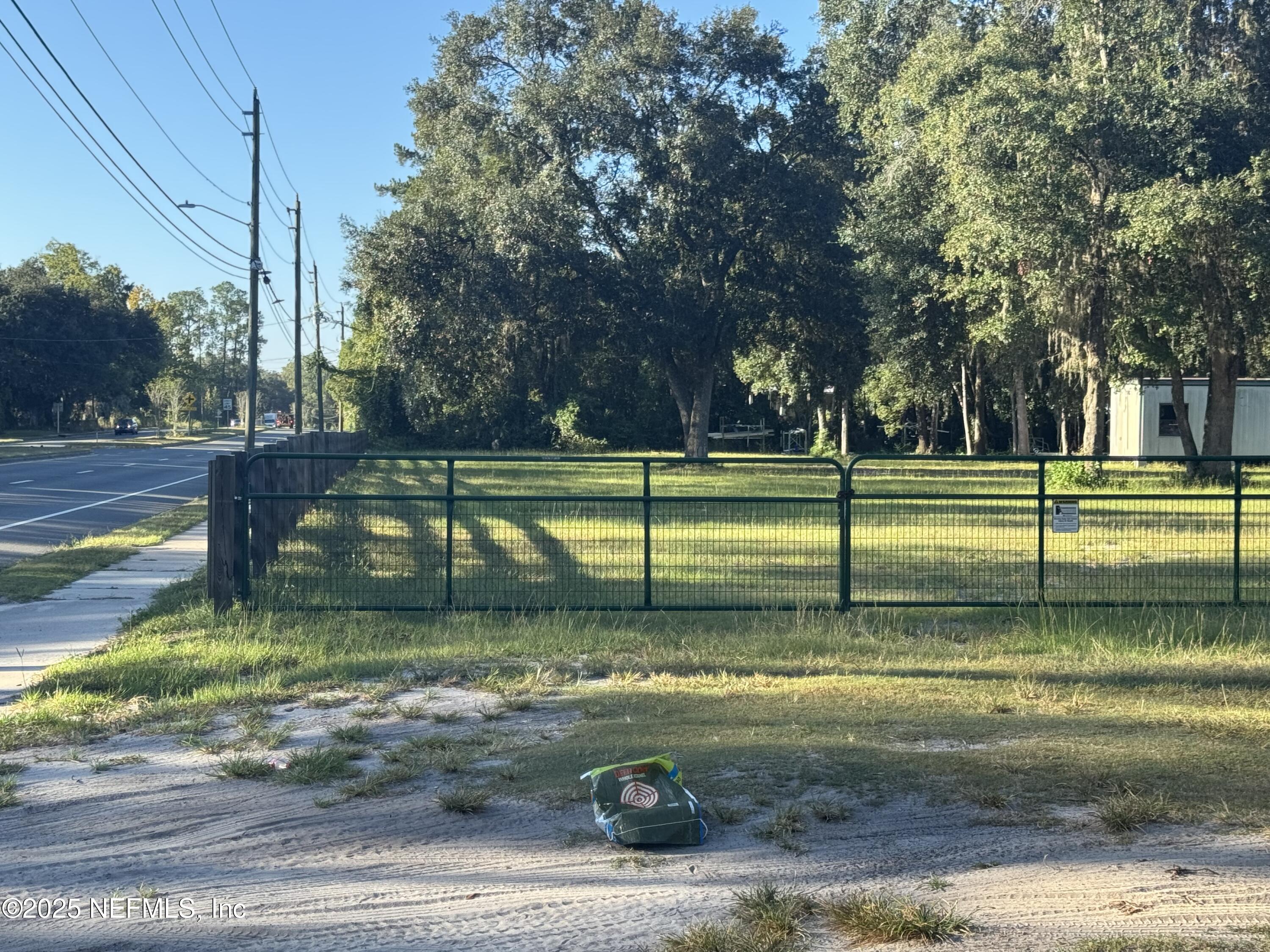 301 Northeast US Highway 301 Waldo, FL 32694 - Photo 2 of 56 IMG_7880