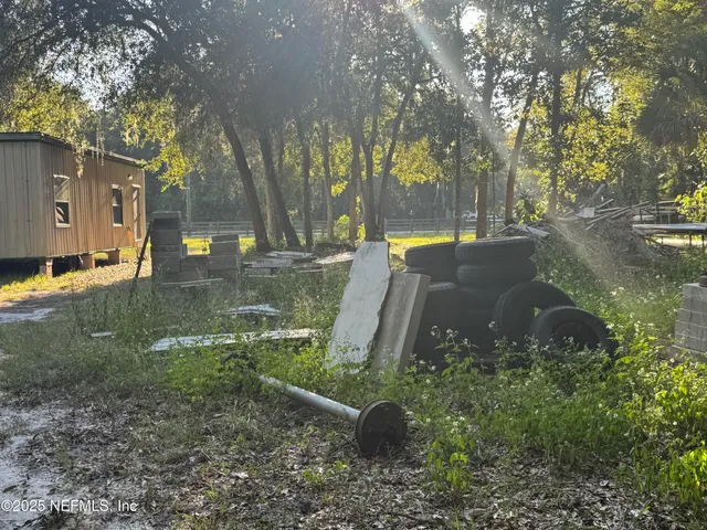 $375,000 | 301 Northeast US Highway 301, Waldo, FL 32694