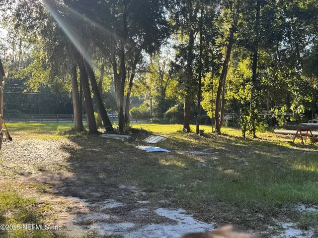 $375,000 | 301 Northeast US Highway 301, Waldo, FL 32694