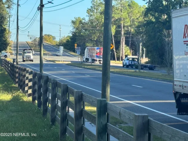 $375,000 | 301 Northeast US Highway 301, Waldo, FL 32694