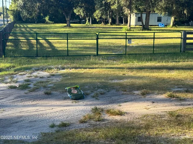 $375,000 | 301 Northeast US Highway 301, Waldo, FL 32694