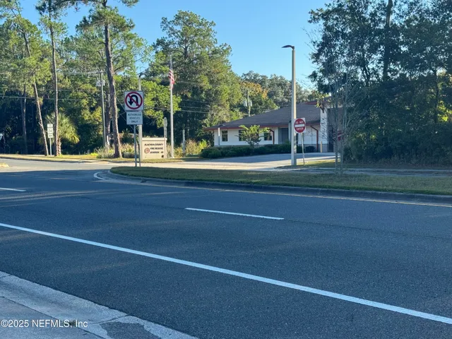$375,000 | 301 Northeast US Highway 301, Waldo, FL 32694