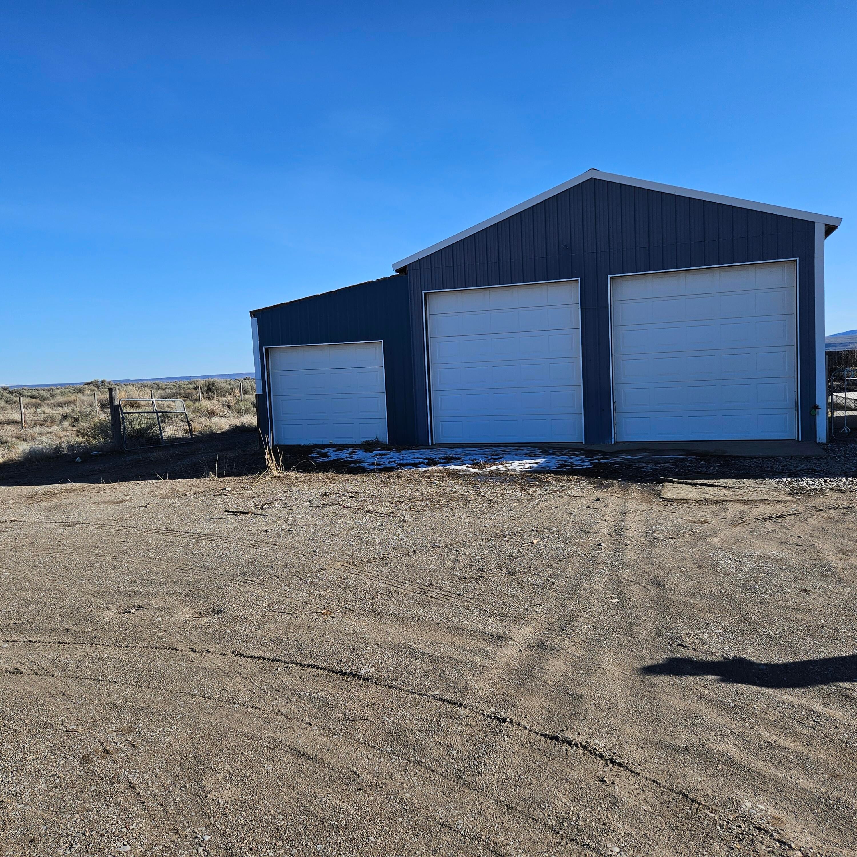 58935 Fossil Lake Road Christmas Valley, OR 97641 - Photo 5 of 19 Shop