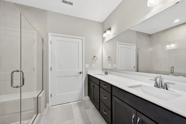 $424,900 | 1419 Victory Lane Northeast, Isanti, MN 55040