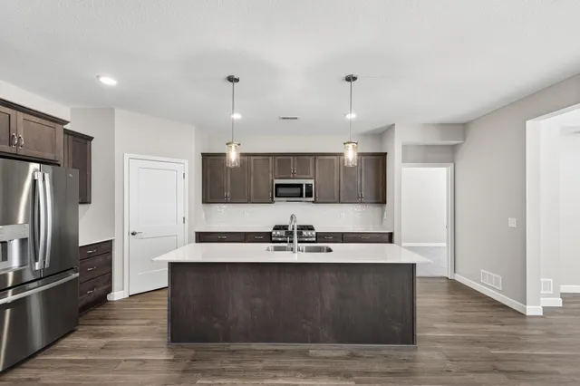 $424,900 | 1419 Victory Lane Northeast, Isanti, MN 55040