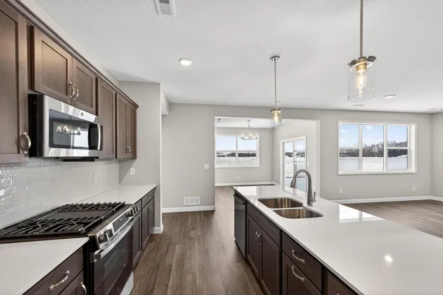 $424,900 | 1419 Victory Lane Northeast, Isanti, MN 55040