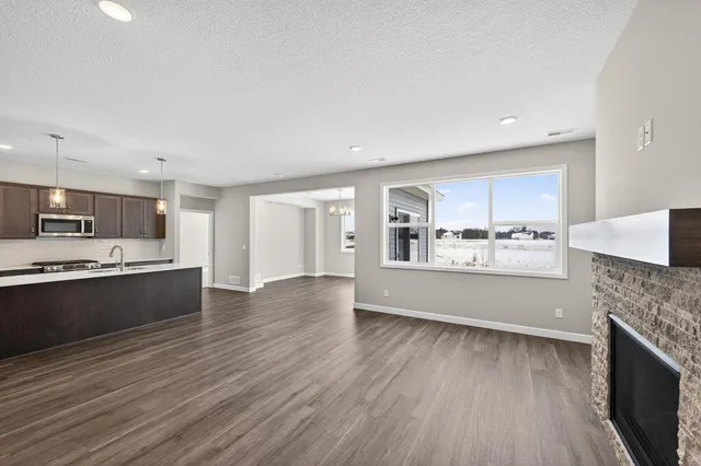 $424,900 | 1419 Victory Lane Northeast, Isanti, MN 55040