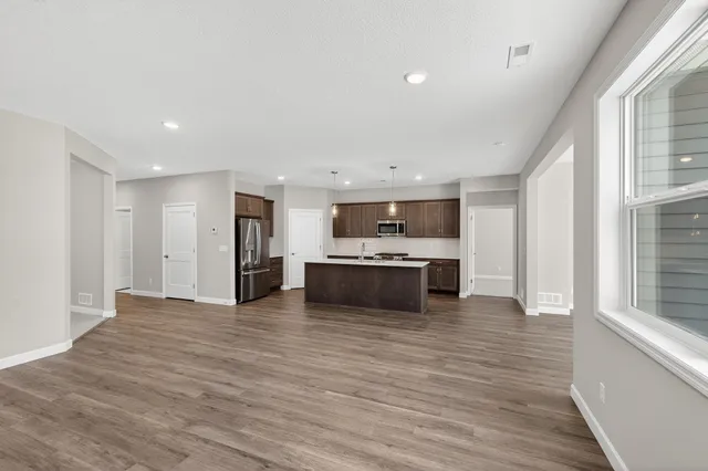 $424,900 | 1419 Victory Lane Northeast, Isanti, MN 55040