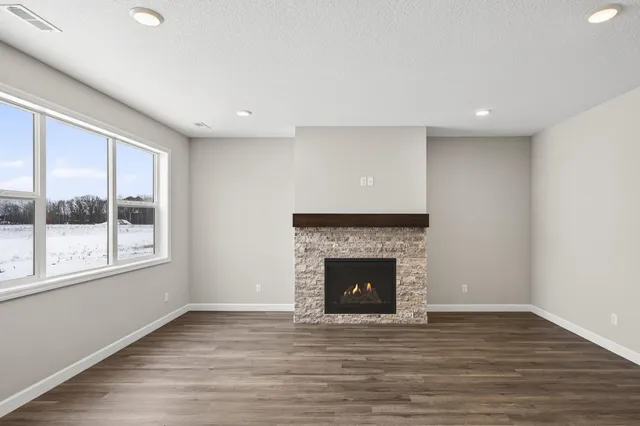 $424,900 | 1419 Victory Lane Northeast, Isanti, MN 55040