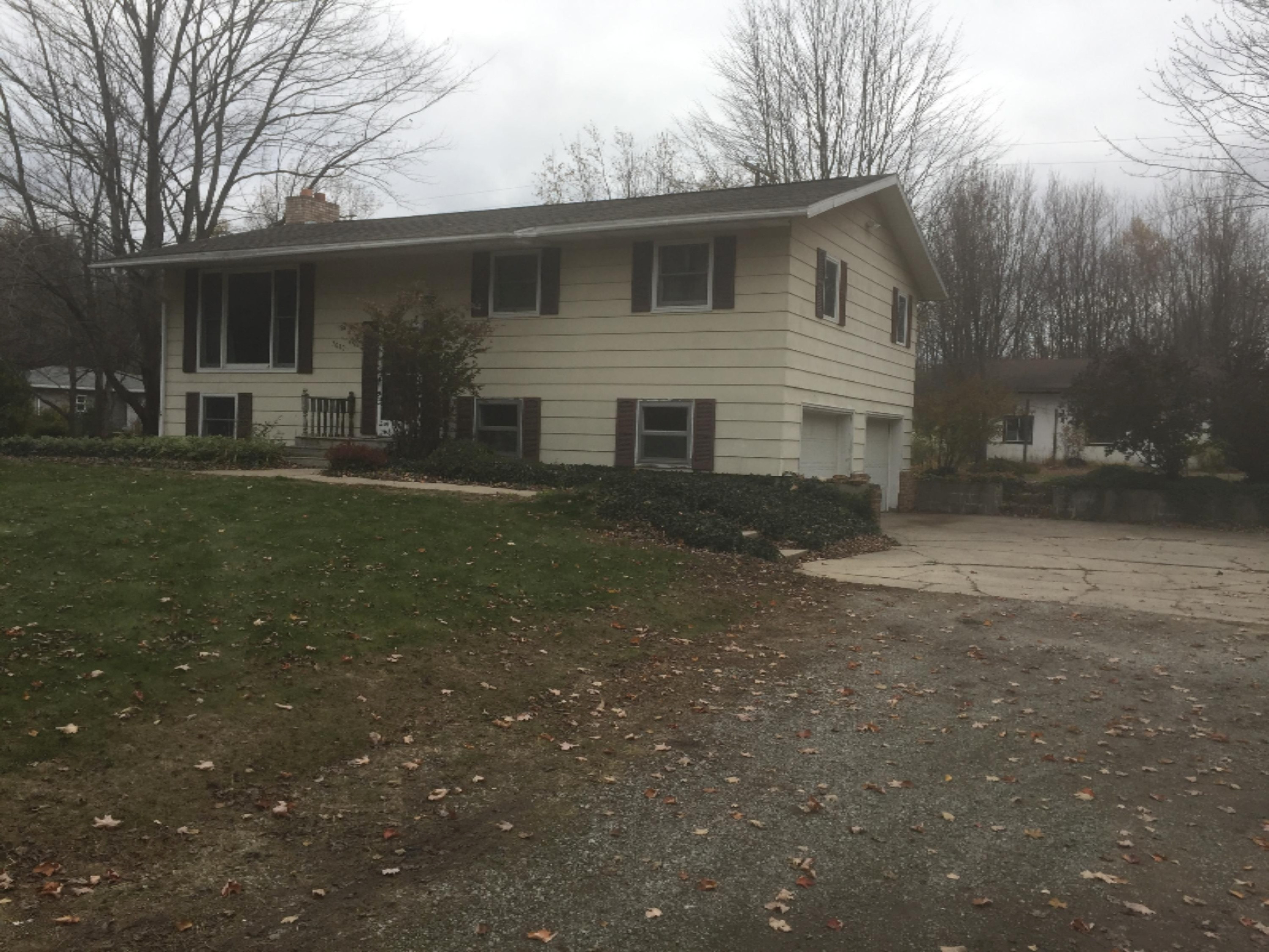 7040 Wilson Road Nunica, MI 49448 - Photo 4 of 20 IMG_0117 (1)