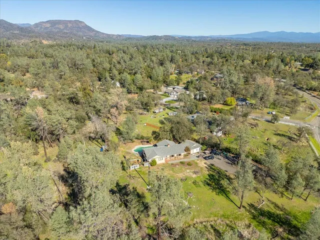 $409,900 | 13160 Bear Mountain Road, Redding, CA 96003