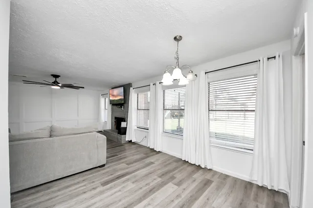 $318,000 | 10119 Sageglow Drive, Houston, TX 77089