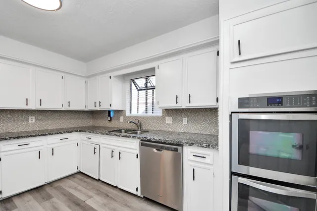 $318,000 | 10119 Sageglow Drive, Houston, TX 77089