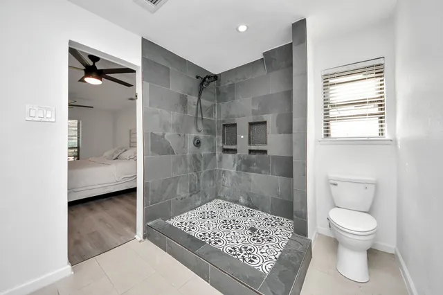 $318,000 | 10119 Sageglow Drive, Houston, TX 77089