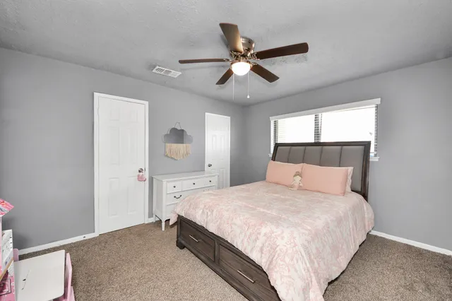 $318,000 | 10119 Sageglow Drive, Houston, TX 77089