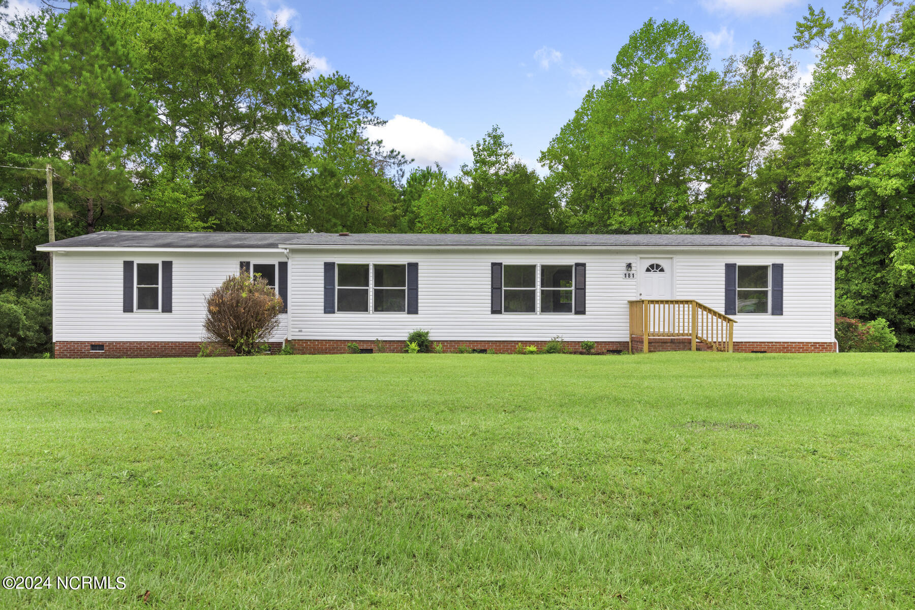 181 Waters Road Jacksonville, NC 28546 - Photo 2 of 32 waters-2