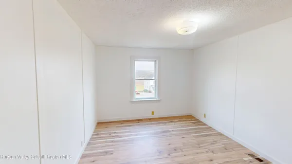 $2,000 | 12925 Highway 9W, West Coxsackie, NY 12192