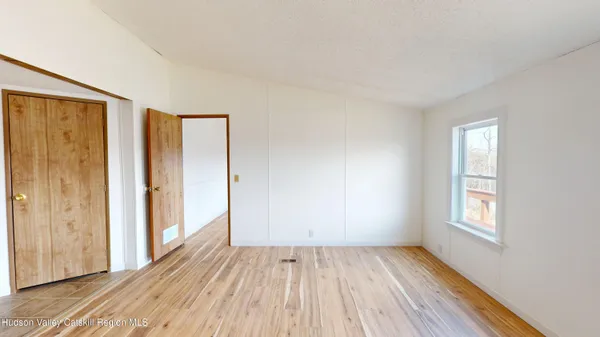 $2,000 | 12925 Highway 9W, West Coxsackie, NY 12192