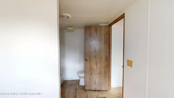 $2,000 | 12925 Highway 9W, West Coxsackie, NY 12192