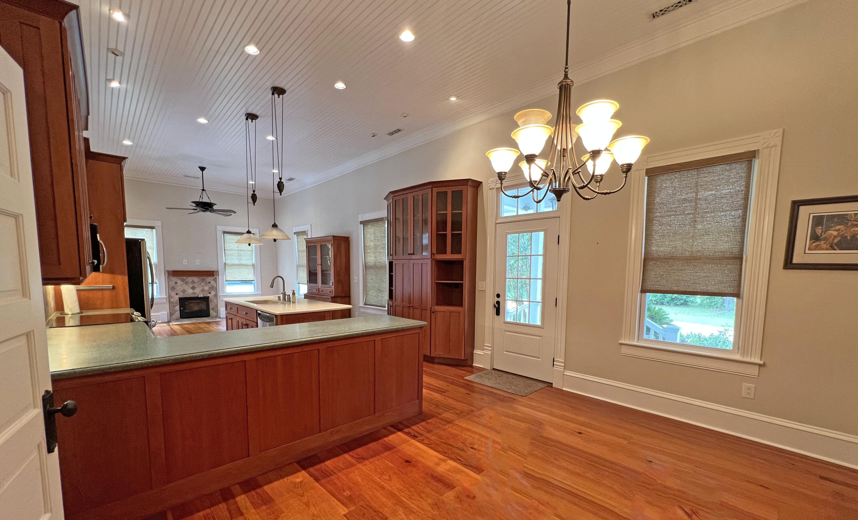 635 Hampton Street Elloree, SC 29047 - Photo 24 of 51 hampton20
