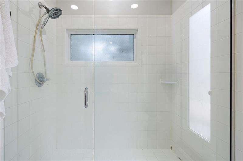 2176 Millennium Way Atlanta, GA 30319 - Photo 13 of 16 a bathroom with a shower