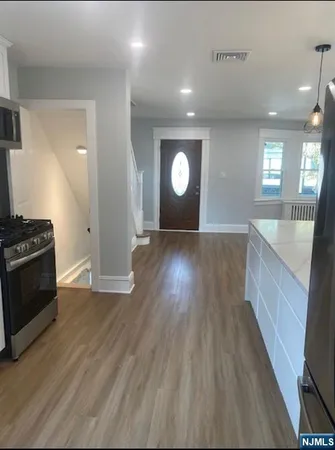 $4,200 | 30 Knox Avenue, Cliffside Park, NJ 07010