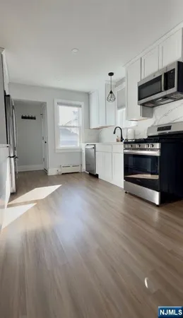 $4,200 | 30 Knox Avenue, Cliffside Park, NJ 07010