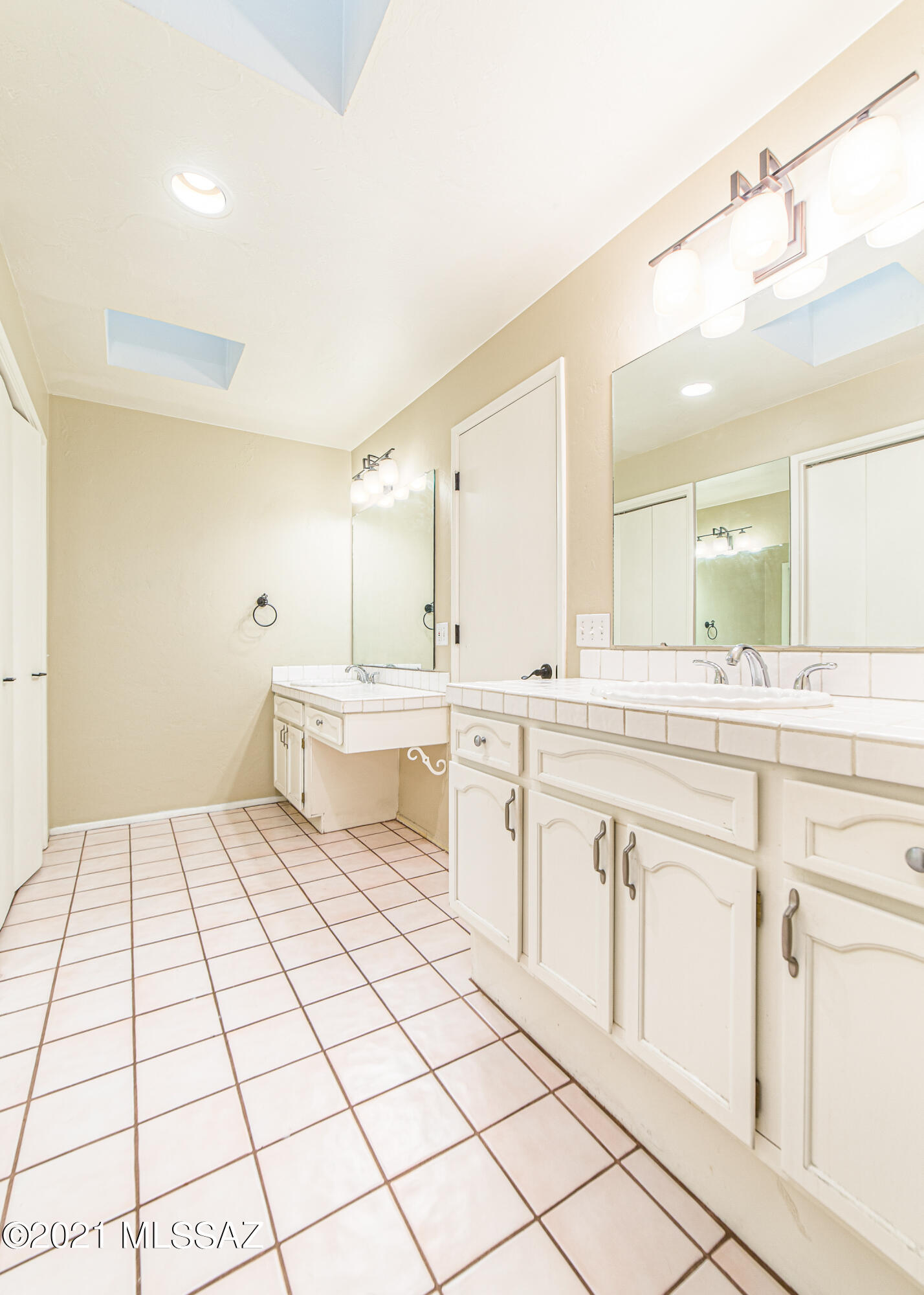 6100 North Oracle Road, Unit 17 Tucson, AZ 85704 - Photo 14 of 22 Gallery Image 14