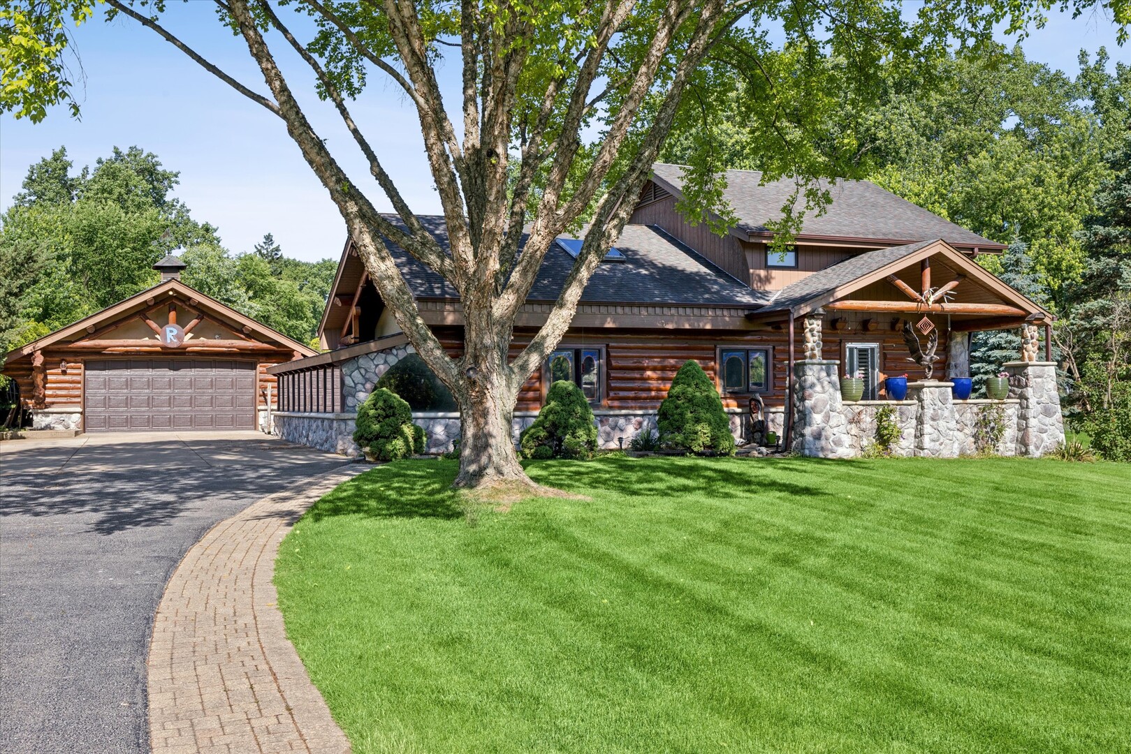 11330 Dineff Road Lemont, IL 60439 - Photo 1 of 46